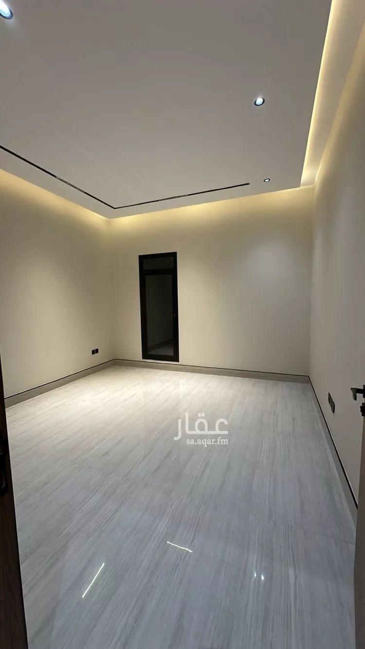 فيلا للبيع في شارع المظفر بن النموذج, حي المهدية, مدينة الرياض, منطقة الرياض 11