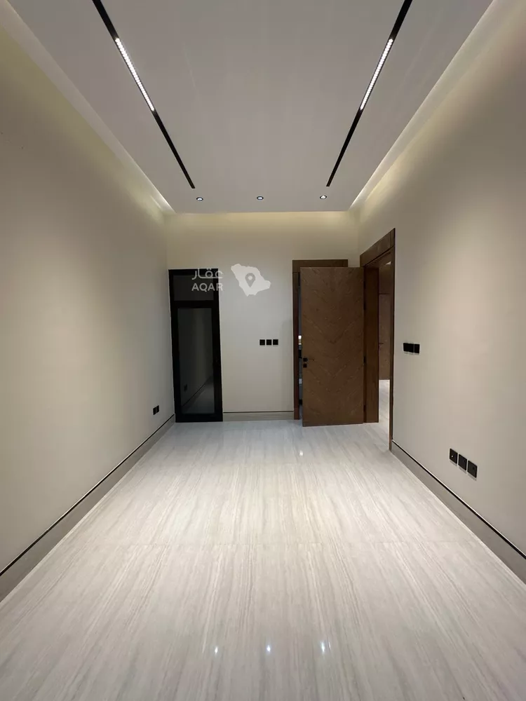 فيلا للبيع في شارع المظفر بن النموذج, حي المهدية, مدينة الرياض, منطقة الرياض 11