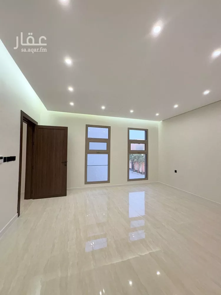 فيلا للبيع في شارع السيل الكبير, حي المهدية, مدينة الرياض, منطقة الرياض صورة 4