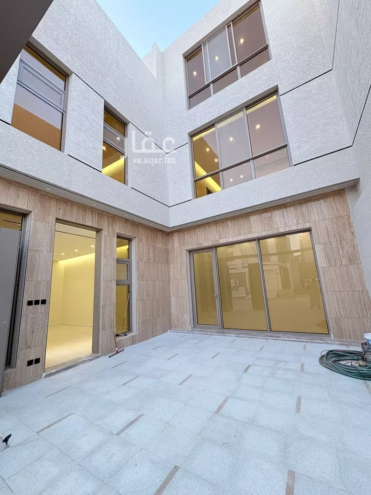 Villa for Sale in Riyadh Al Mahdiyah صورة 3