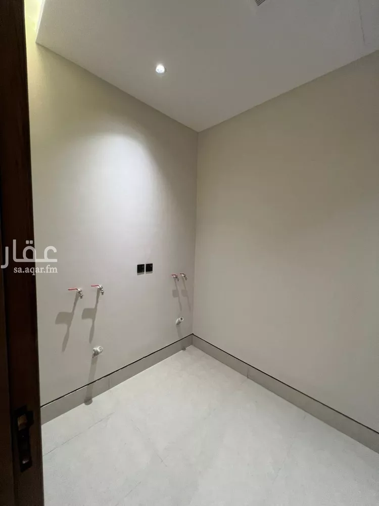 Villa for Sale in Riyadh Al Mahdiyah 21