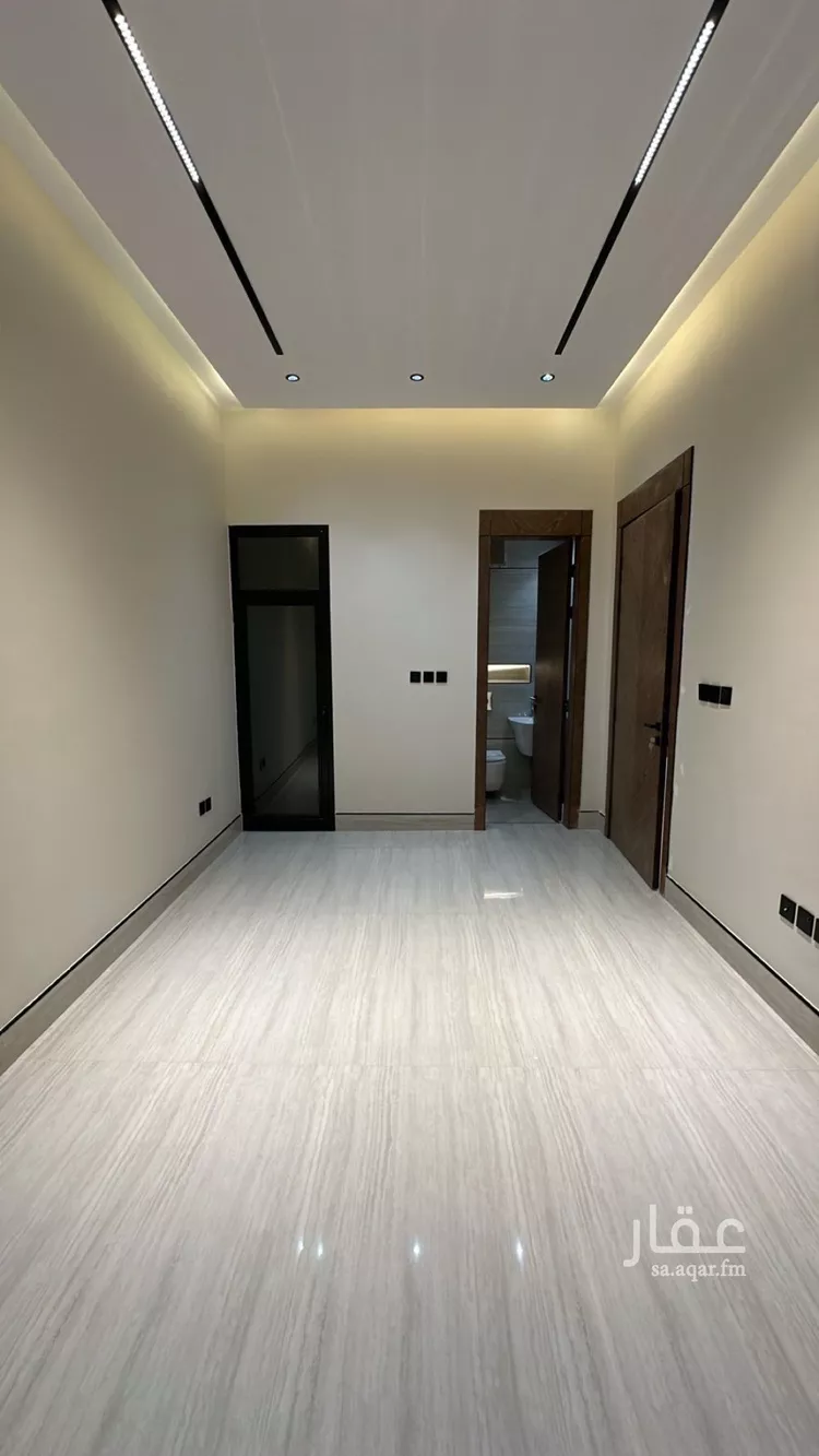 فيلا للبيع في شارع المظفر بن النموذج, حي المهدية, مدينة الرياض, منطقة الرياض 15