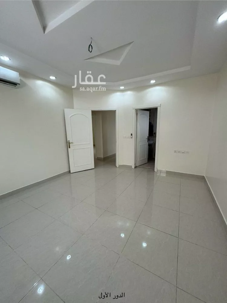 فيلا للبيع في شارع الراشدية, حي الياسمين, مدينة الرياض, منطقة الرياض صورة 5