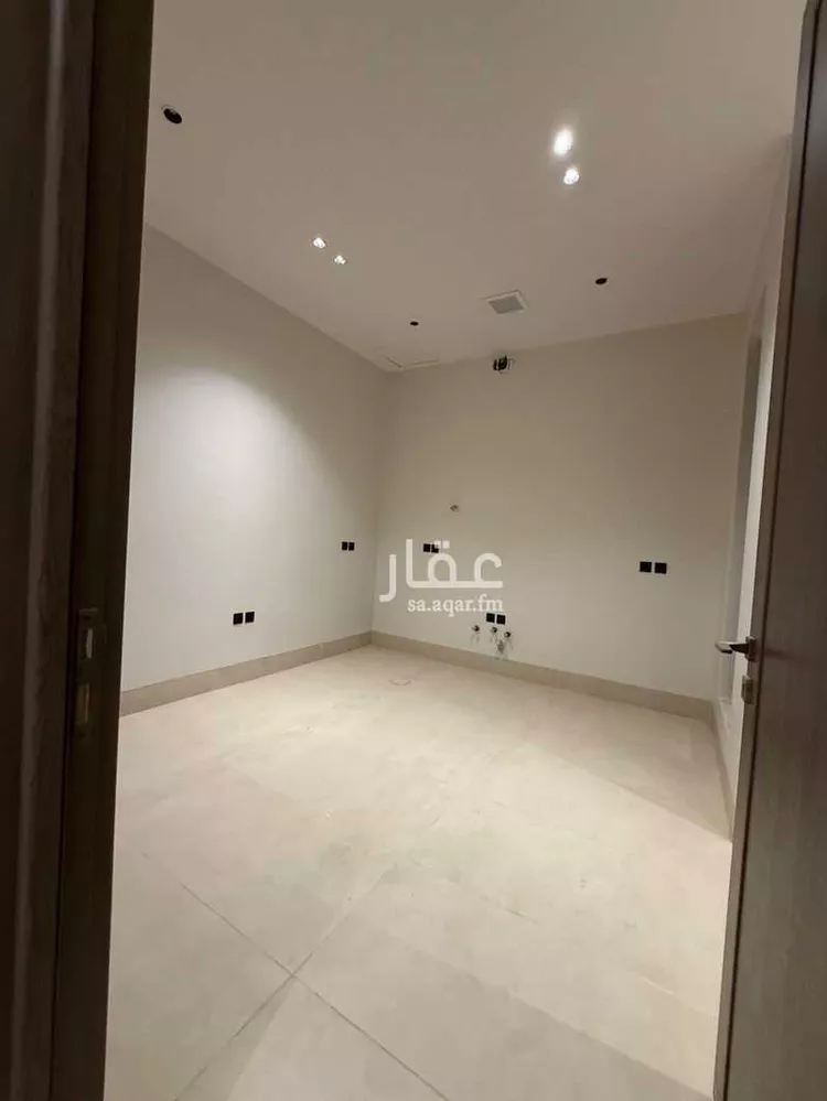 دور للبيع في شارع النقيل, حي المنار, مدينة الرياض, منطقة الرياض 16