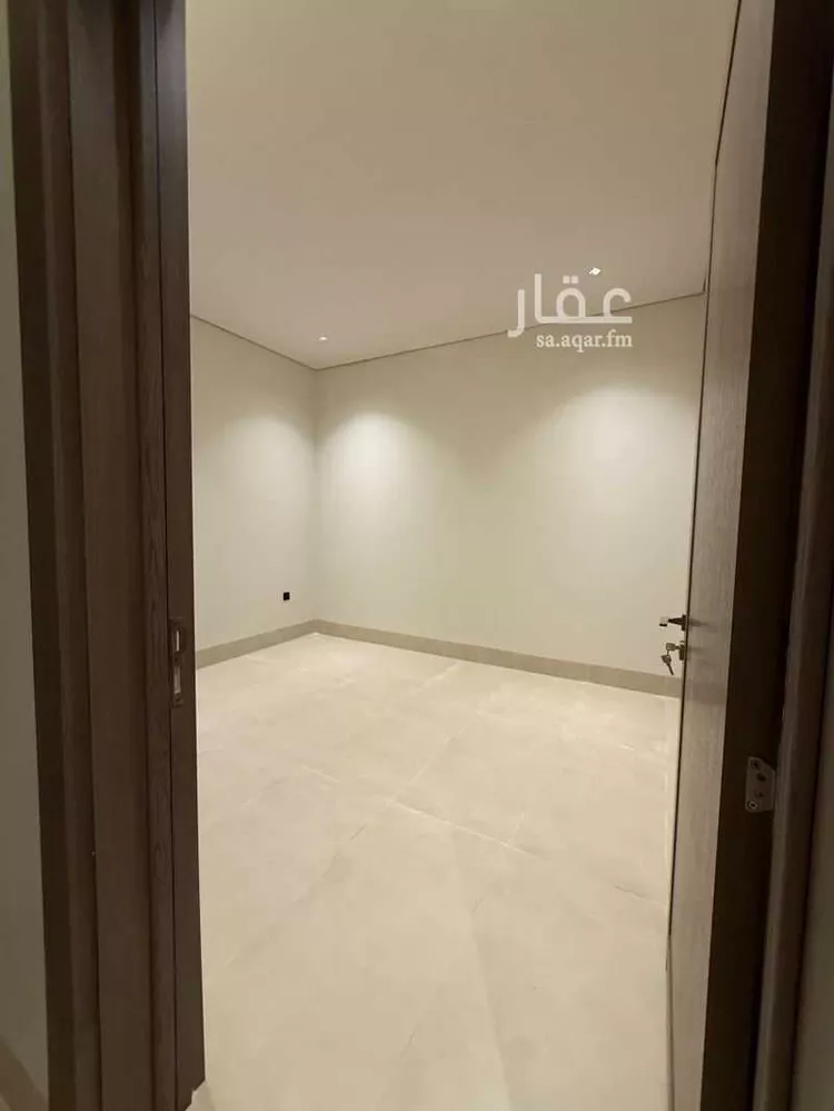 دور للبيع في شارع النقيل, حي المنار, مدينة الرياض, منطقة الرياض 8
