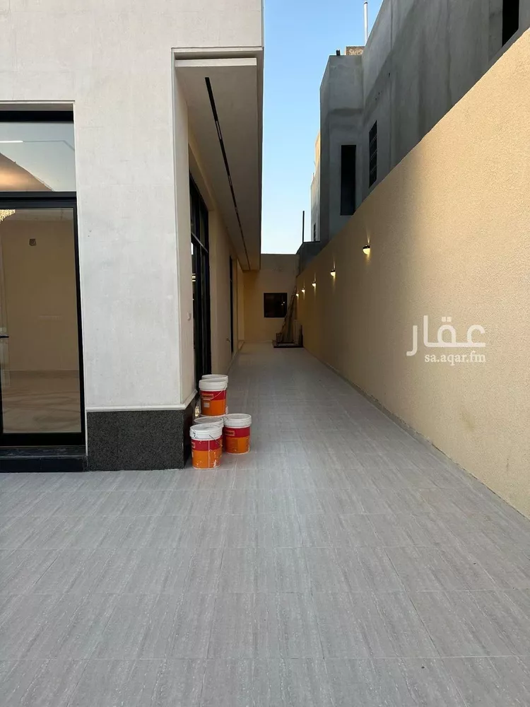 دور للبيع في شارع إبراهيم التيمي, حي البيان, مدينة الرياض, منطقة الرياض صورة 3