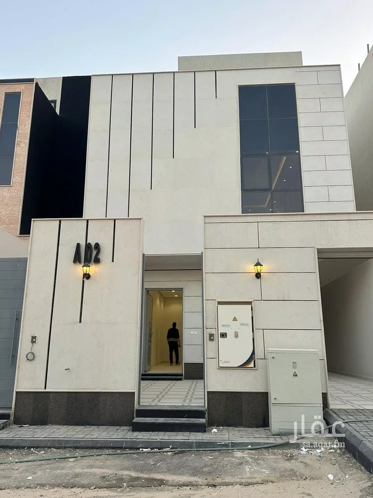 فيلا للبيع في شارع أبي العز الحبشي, حي المرجان, مدينة الرياض, منطقة الرياض صورة 2