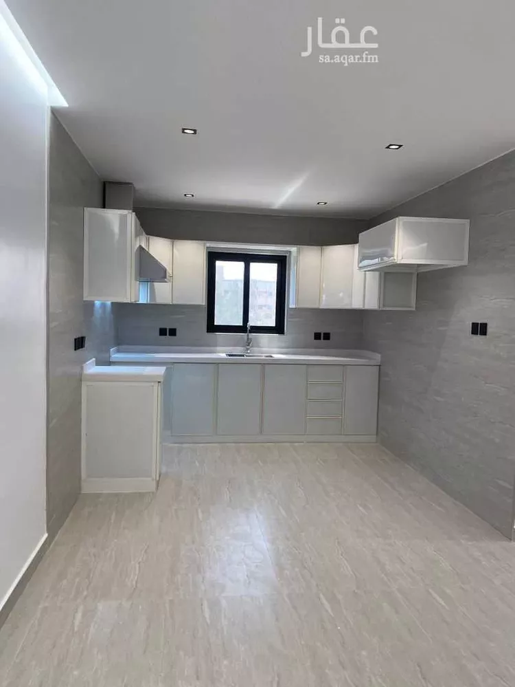 عمارة للإيجار في شارع ابن المهلب, حي الحفيرة, مدينة الاحساء, المنطقة الشرقية