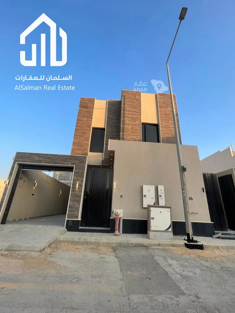 Floor for Sale in Riyadh Al Janadriyah 7
