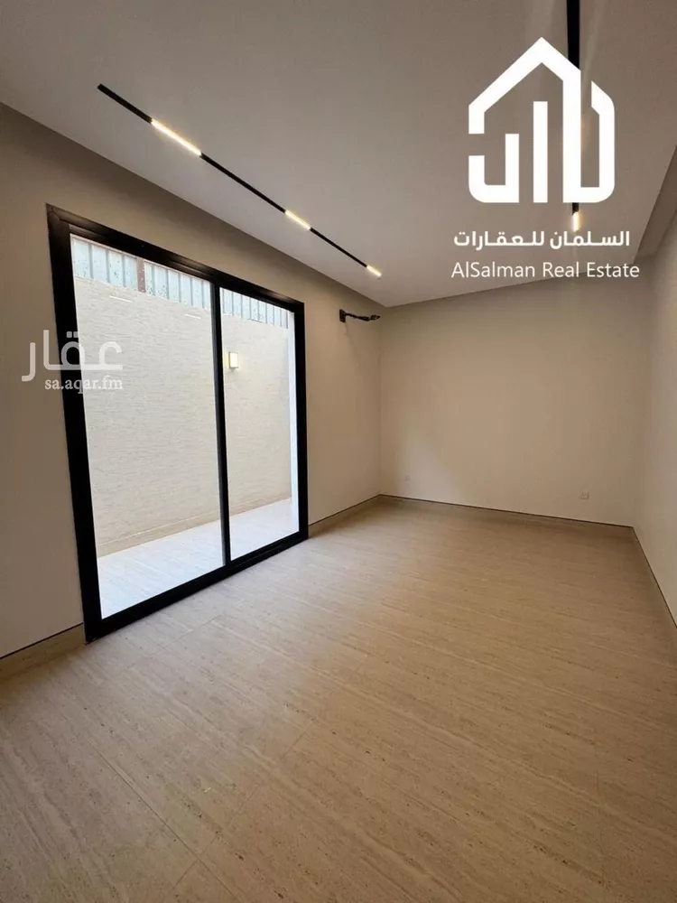 دور للبيع في شارع المجرا, حي الوادي, مدينة الرياض, منطقة الرياض صورة 2