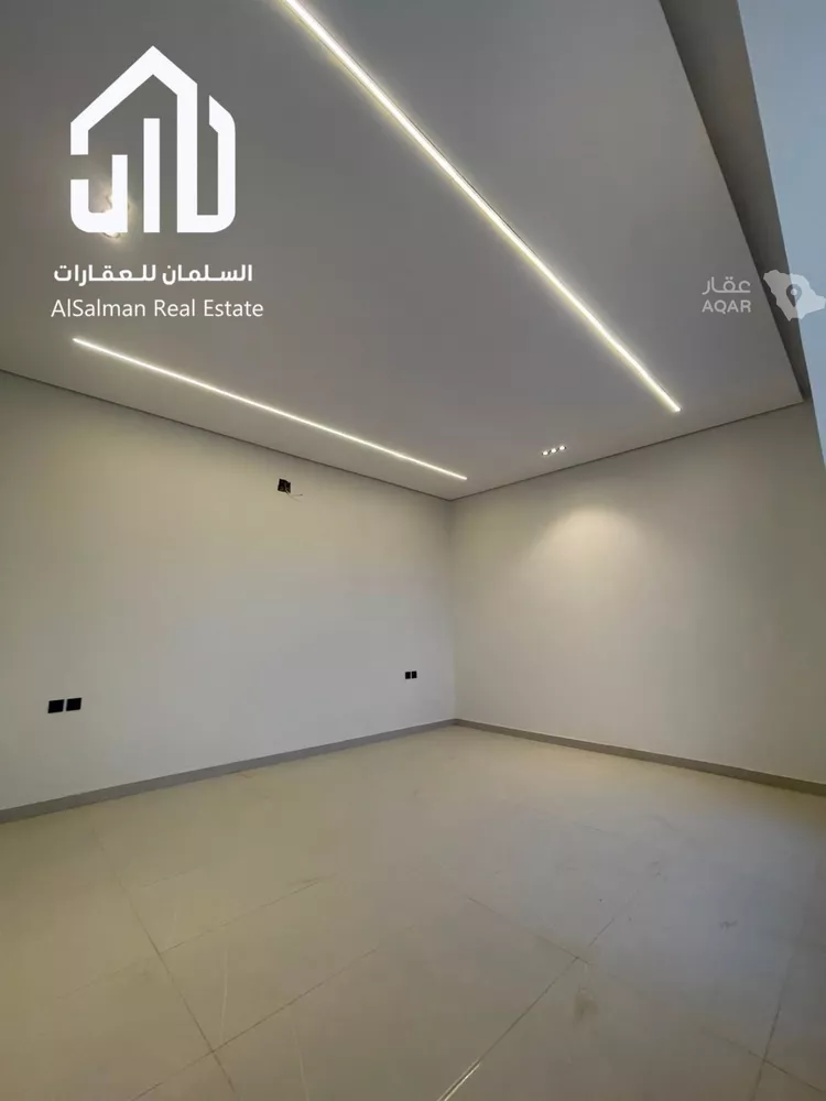 Floor for Sale in Riyadh Al Janadriyah 9