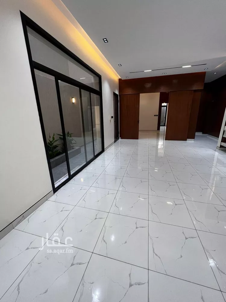فيلا للبيع في شارع أبي طالب الكرخي, حي الخليج, مدينة الرياض, منطقة الرياض صورة 2