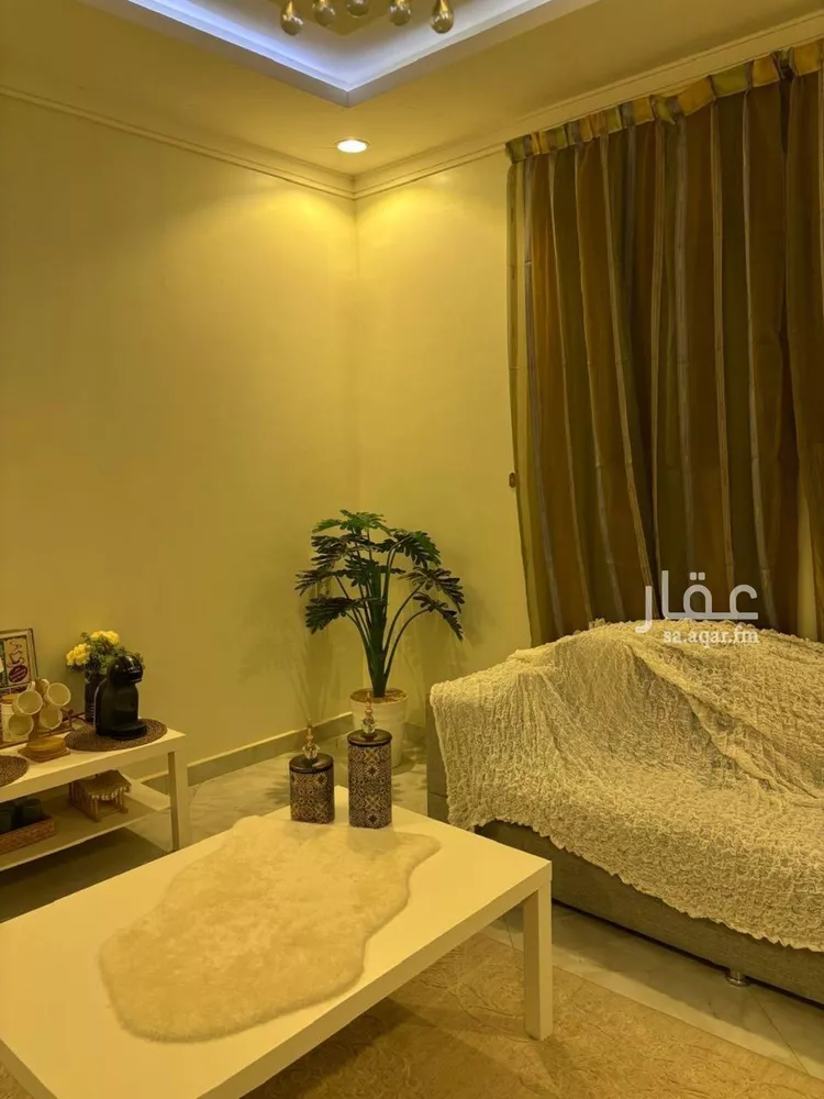 فيلا للبيع في شارع عمر المالكي, حي عكاظ, مدينة الرياض, منطقة الرياض