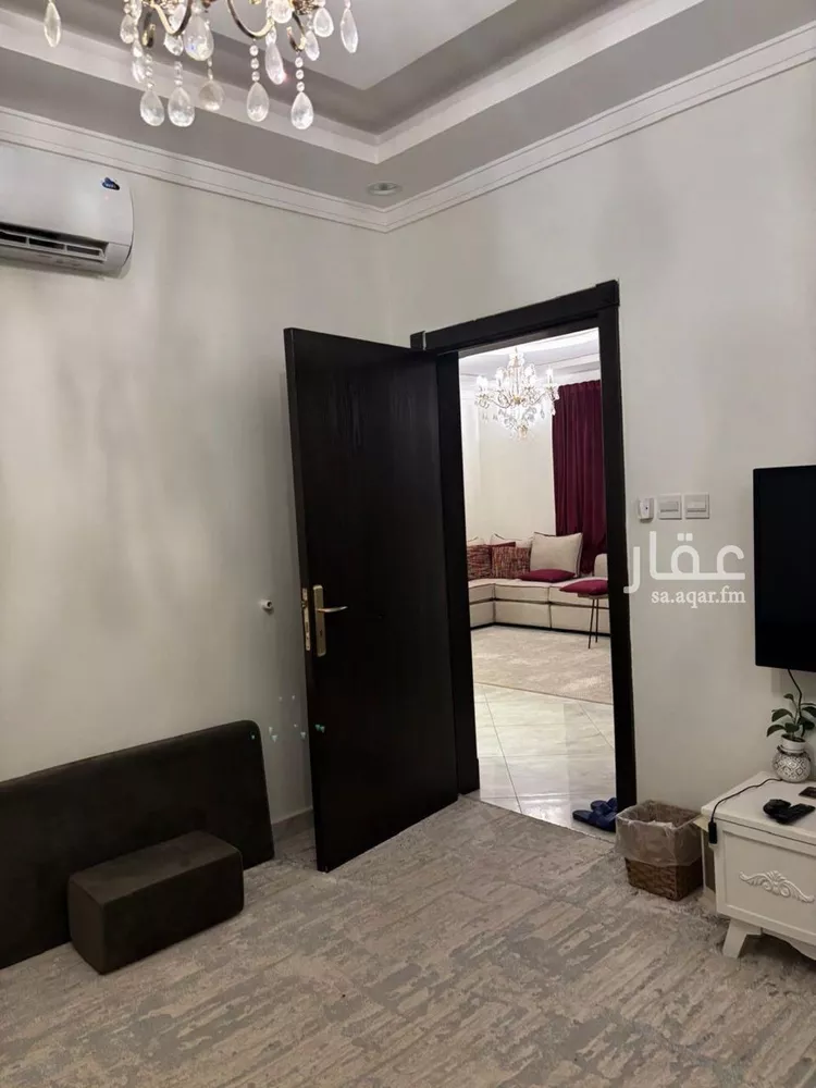 فيلا للبيع في شارع عمر المالكي, حي عكاظ, مدينة الرياض, منطقة الرياض صورة 4