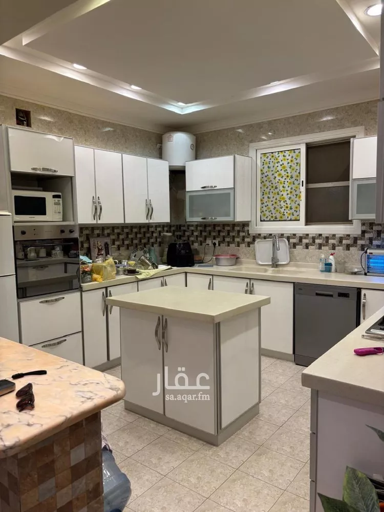 فيلا للبيع في شارع عمر المالكي, حي عكاظ, مدينة الرياض, منطقة الرياض صورة 5