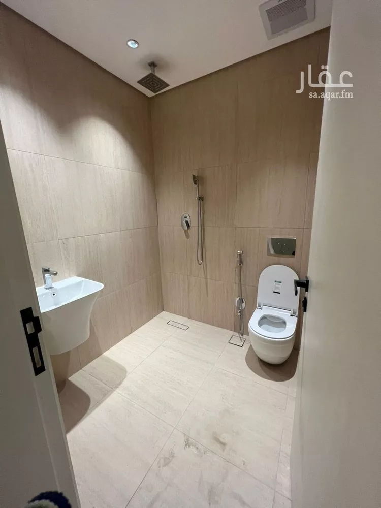 فيلا للإيجار في شارع تاج الدين الزرعة الحنفي, حي الرمال, مدينة الرياض, منطقة الرياض صورة 3