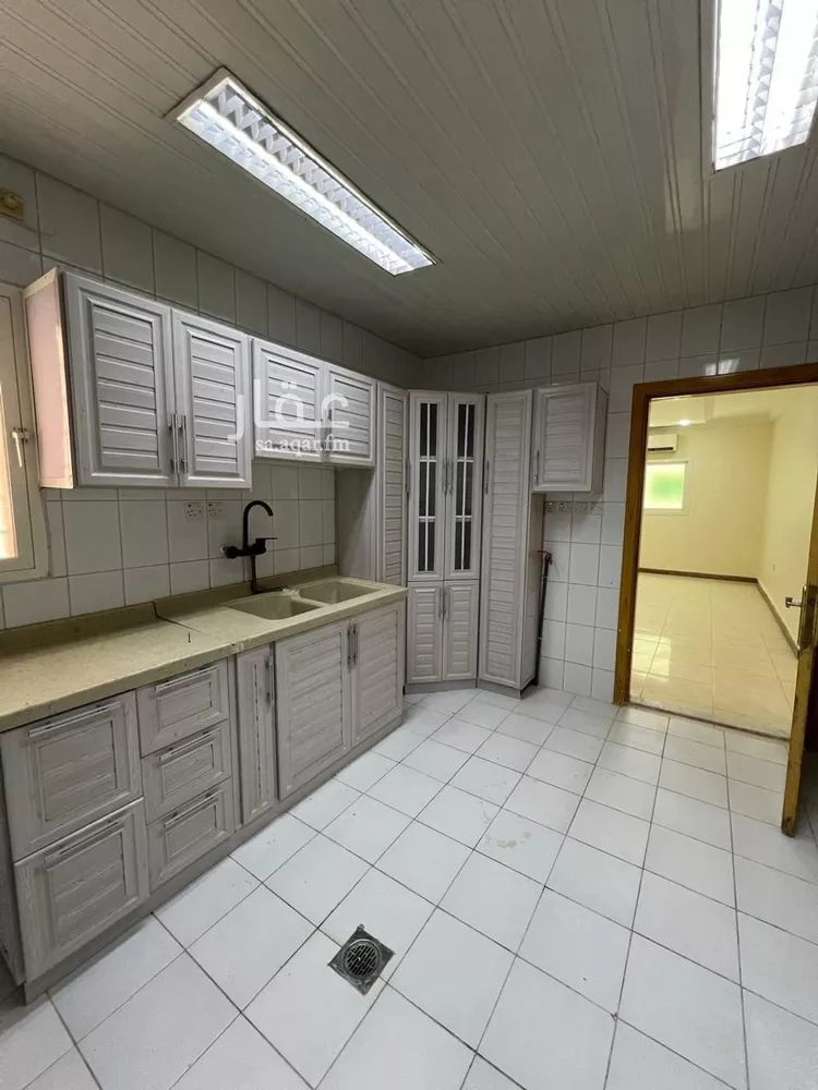 شقة للإيجار في شارع الأمير مساعد بن عبدالعزيز, حي السليمانية, مدينة الرياض, منطقة الرياض صورة 3