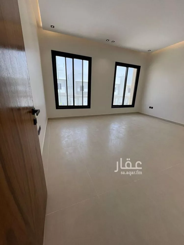 دور للبيع في شارع الصفار الذهبي, حي عكاظ, مدينة الرياض, منطقة الرياض صورة 4