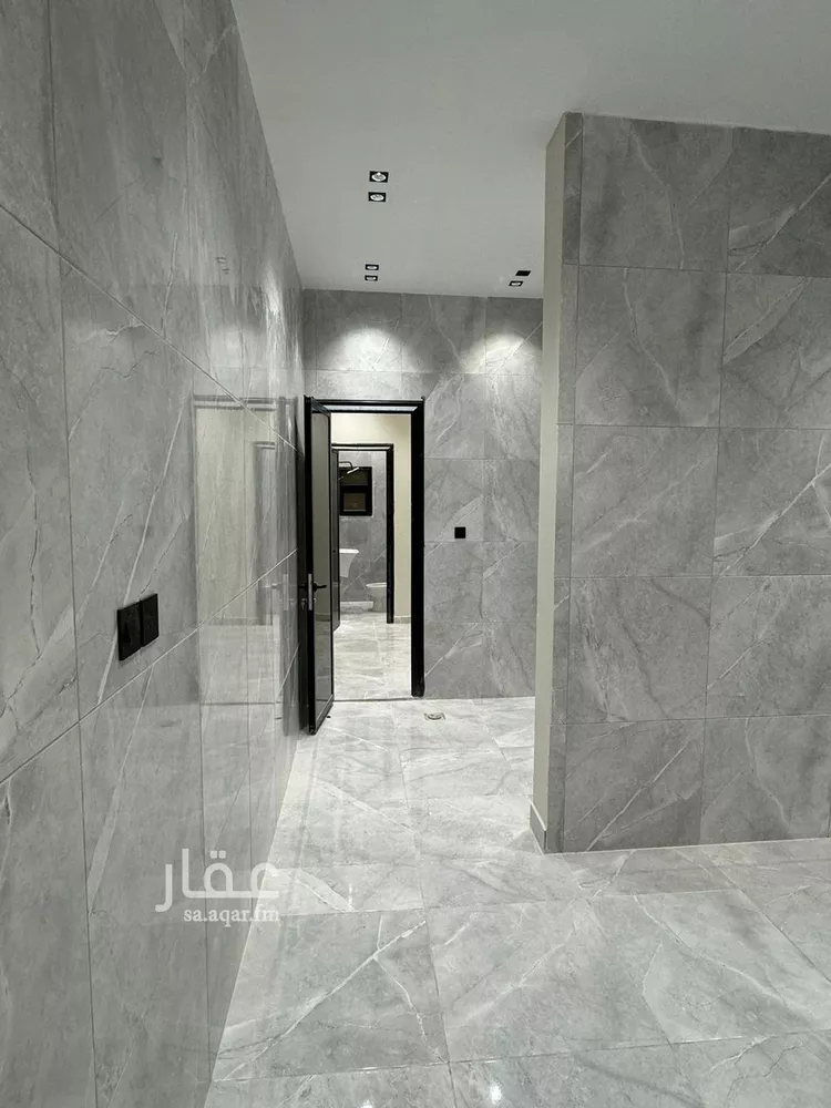 فيلا للبيع في شارع خويلد بن مرة, حي طيبة, مدينة الدمام, المنطقة الشرقية صورة 5