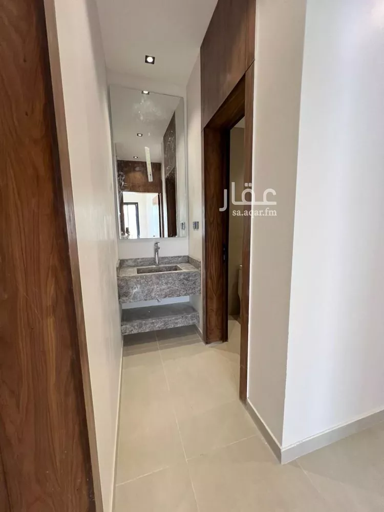 دور للبيع في شارع الصفار الذهبي, حي عكاظ, مدينة الرياض, منطقة الرياض