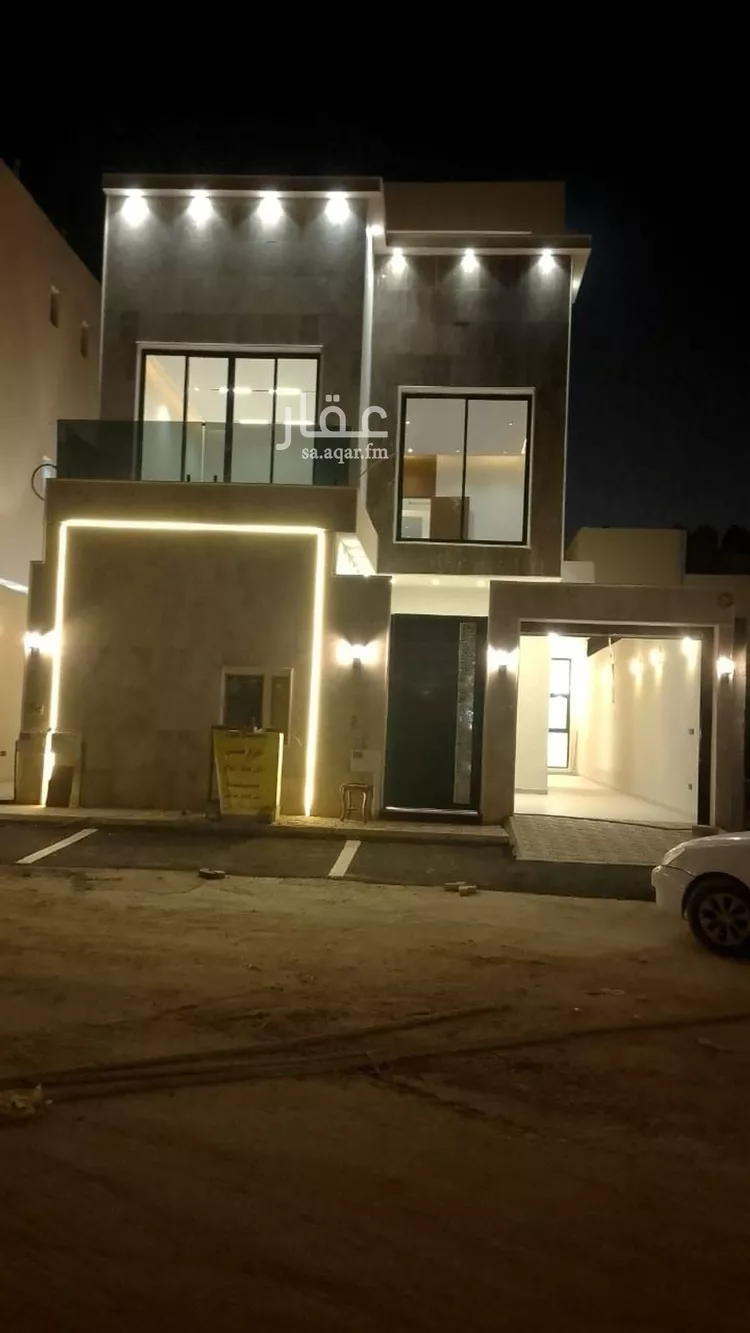 دور للبيع في شارع شارع, حي الجنادرية, مدينة الرياض, منطقة الرياض