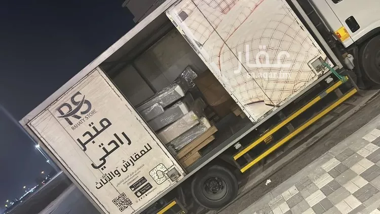 فيلا للبيع في شارع خويلد بن مرة, حي طيبة, مدينة الدمام, المنطقة الشرقية صورة 5