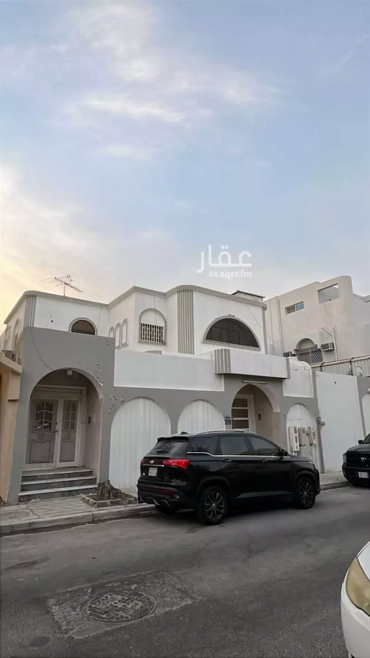 فيلا للبيع في شارع الاثير, حي العقربية, مدينة الخبر, المنطقة الشرقية