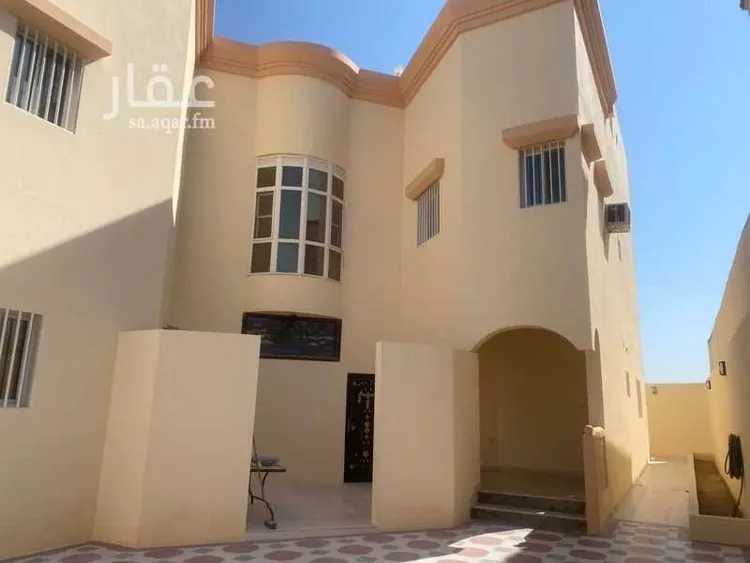 فيلا للإيجار في شارع كعب بن بن مالك, حي الدانة الشمالية, مدينة الظهران, المنطقة الشرقية صورة 4