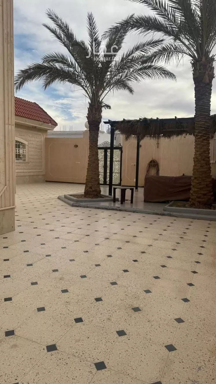 عمارة للبيع في شارع المطار 11, حي المطار, مدينة عرعر, منطقة الحدود الشماليه صورة 4