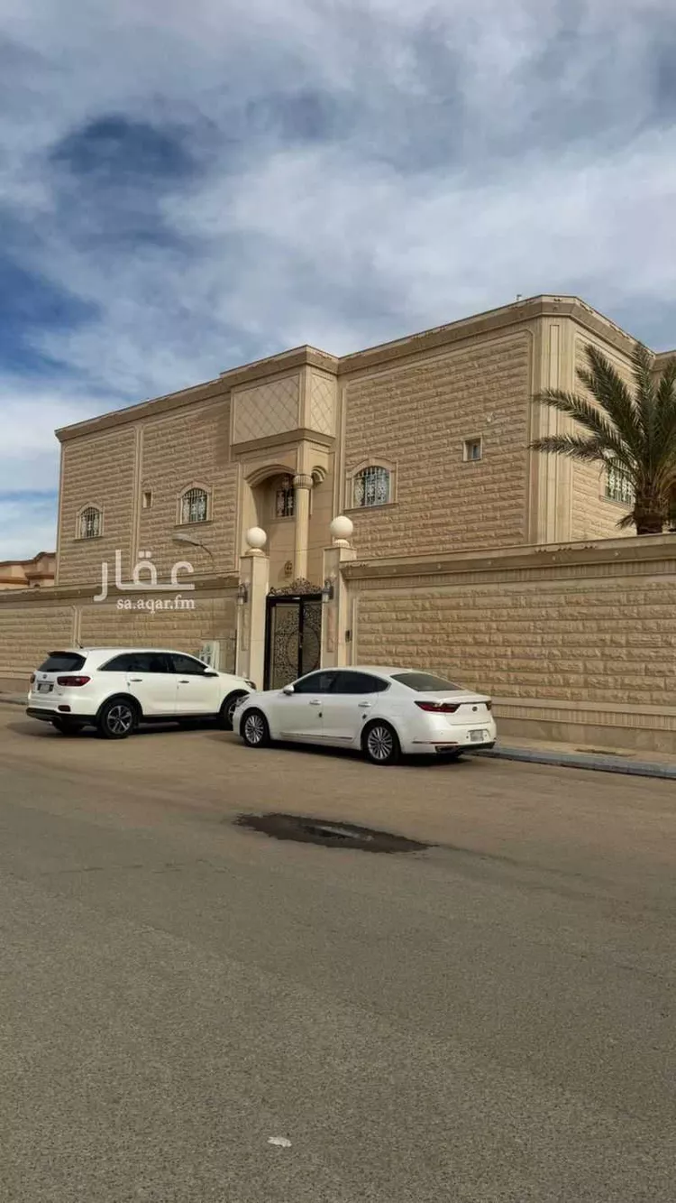 عمارة للبيع في شارع المطار 11, حي المطار, مدينة عرعر, منطقة الحدود الشماليه