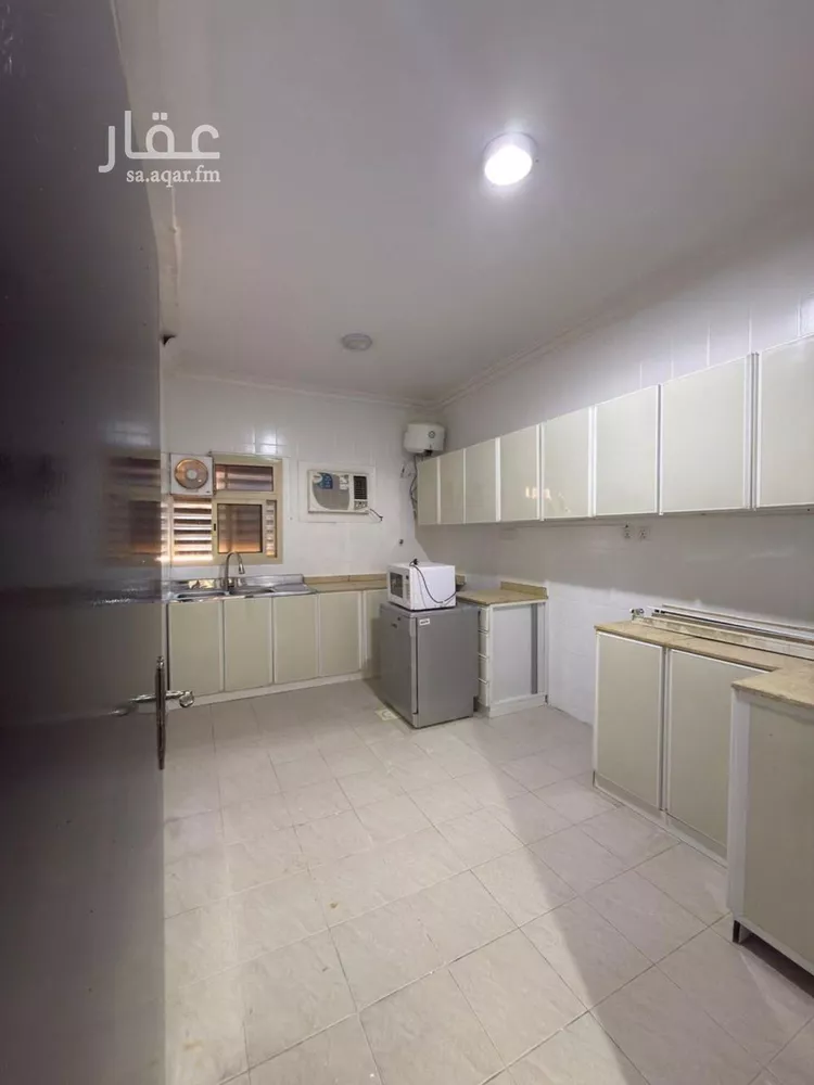 شقة للإيجار في شارع النايفة, حي ظهرة لبن, مدينة الرياض, منطقة الرياض صورة 4