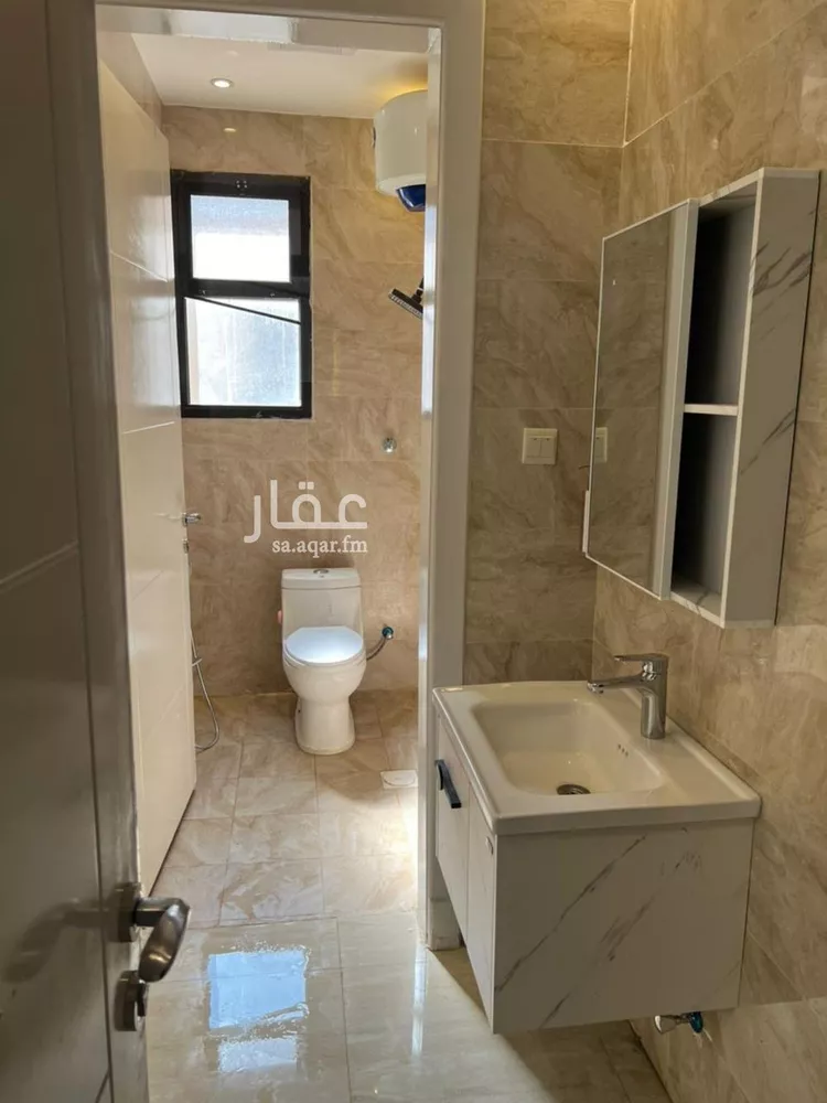 شقة للإيجار في شارع دمنهور, حي عكاظ, مدينة الرياض, منطقة الرياض صورة 3