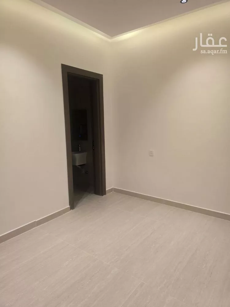 شقة للإيجار في شارع دمنهور, حي عكاظ, مدينة الرياض, منطقة الرياض صورة 4