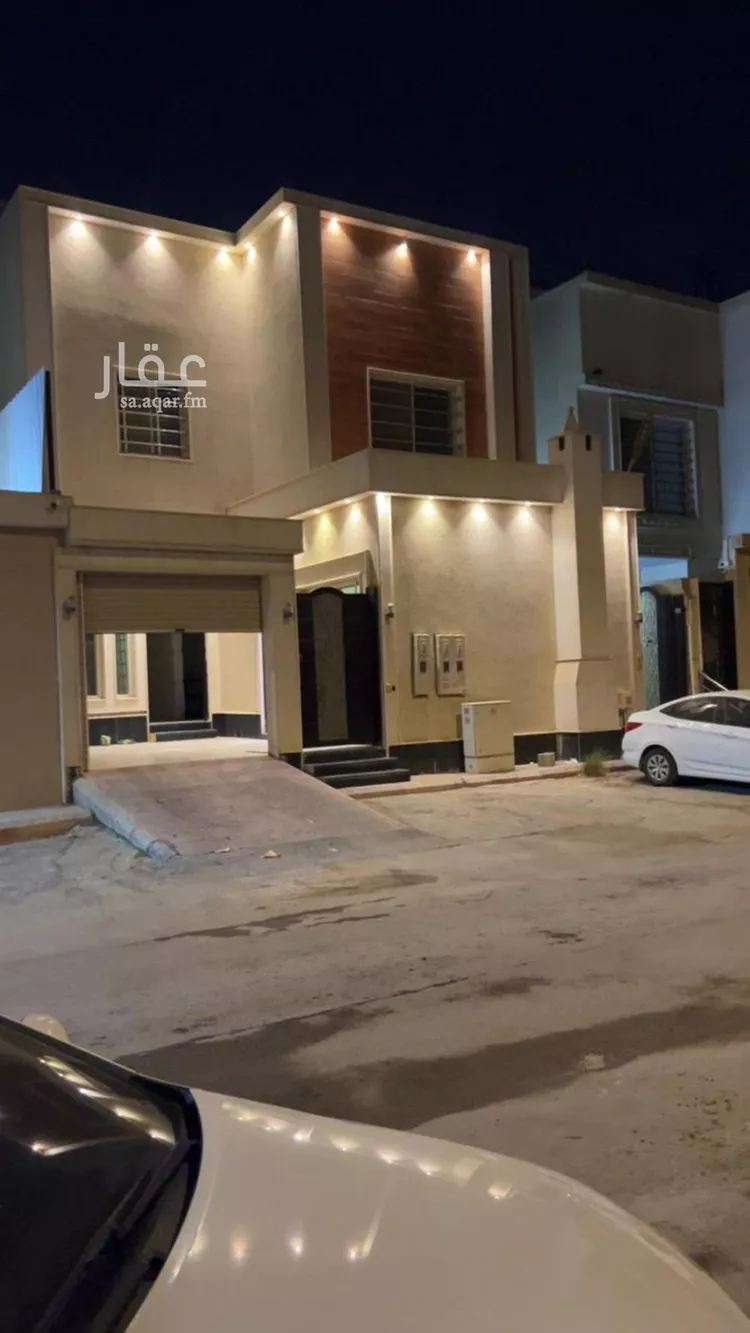 فيلا للبيع في شارع جبل المشايخ, حي القادسية, مدينة الرياض, منطقة الرياض