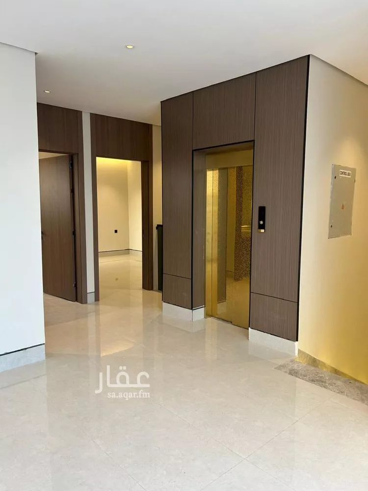 فيلا للبيع في شارع الخطام, حي العريجاء الغربي, مدينة الرياض, منطقة الرياض صورة 4