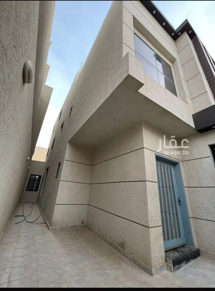 فيلا للإيجار في شارع ابراهيم حسن, حي الرمال, مدينة الرياض, منطقة الرياض صورة 4