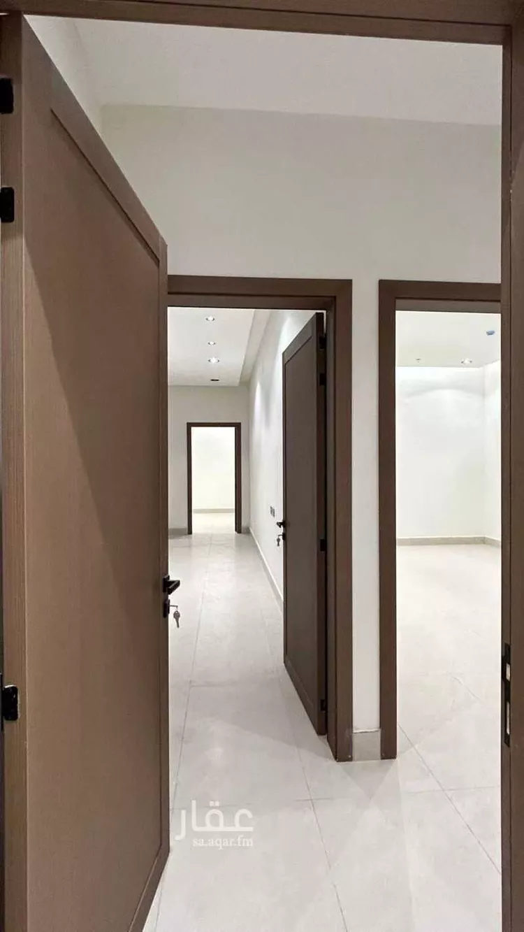 عمارة للإيجار في شارع وادي مليان, حي الجنادرية, مدينة الرياض, منطقة الرياض 23