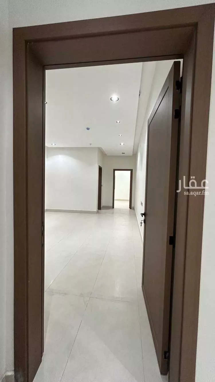 عمارة للإيجار في شارع وادي مليان, حي الجنادرية, مدينة الرياض, منطقة الرياض 8