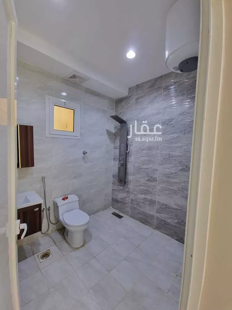 فيلا للبيع في شارع الراعي الكبلي, حي الصفاء, مدينة بيش, منطقة جازان 9