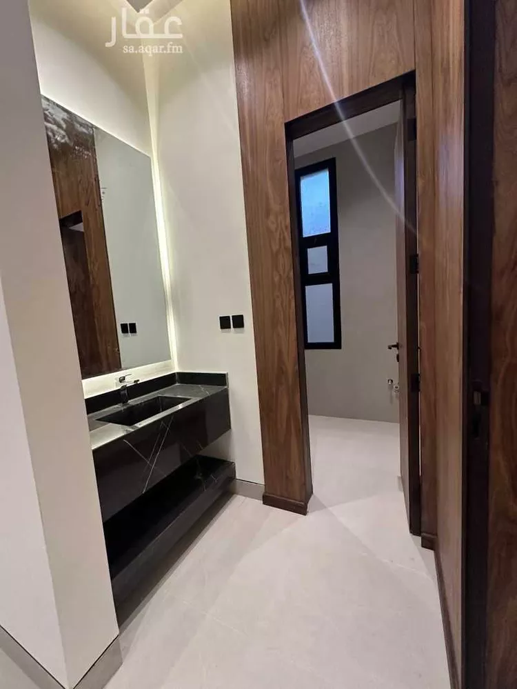 فيلا للبيع في شارع حافظ عبدالله الهندي, حي العارض, مدينة الرياض, منطقة الرياض 8