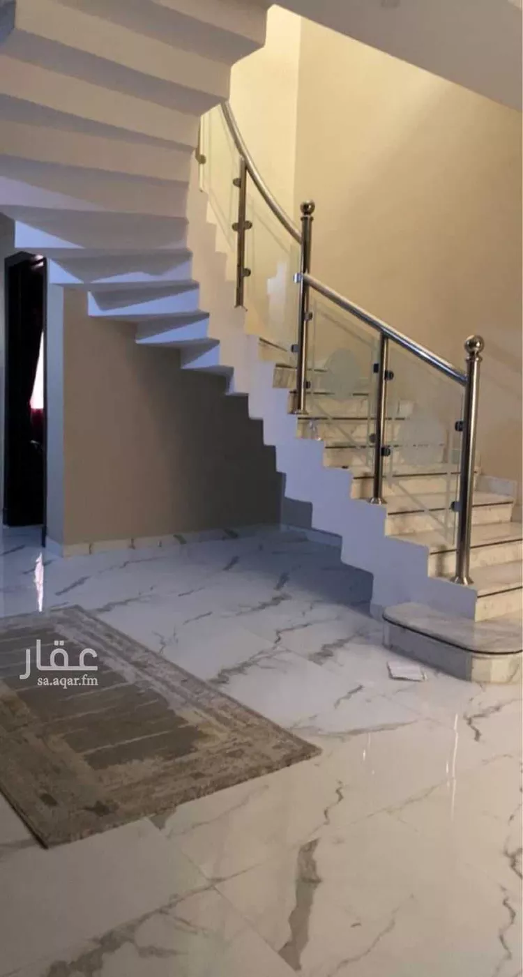 فيلا للبيع في شارع عبيدالله بن سهيل الأنصاري, حي العوالي, مدينة الرياض, منطقة الرياض صورة 2