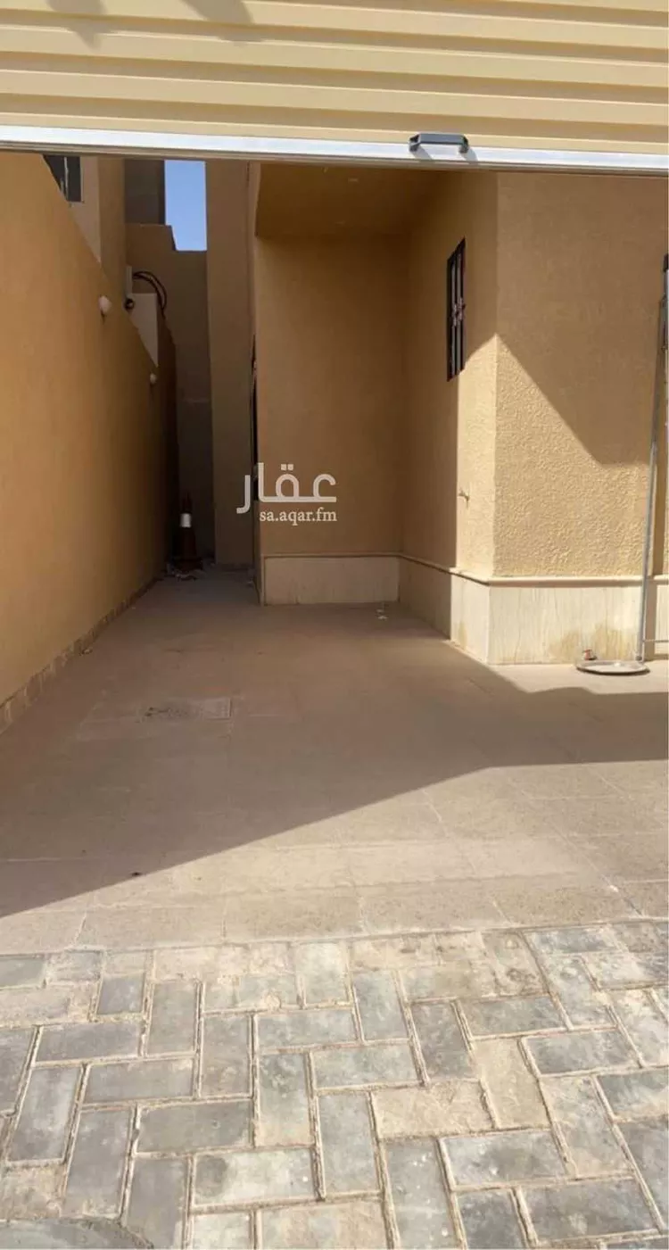 فيلا للبيع في شارع عبيدالله بن سهيل الأنصاري, حي العوالي, مدينة الرياض, منطقة الرياض 6