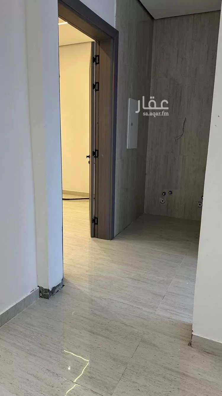 فيلا للبيع في شارع سعيد بن مقرن, حي ضاحية الملك فهد, مدينة الدمام, المنطقة الشرقية صورة 2