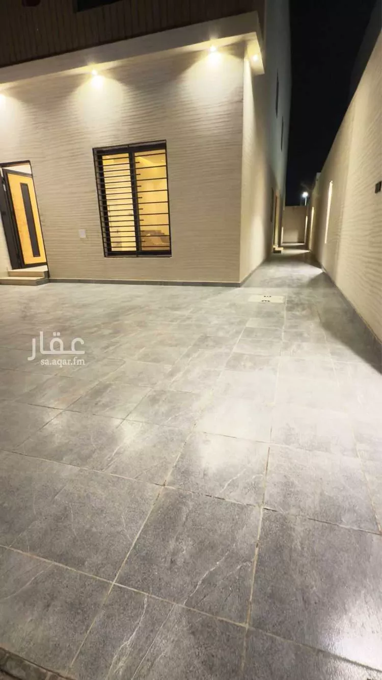 دور للبيع في شارع حسان بن قيس, حي بدر, مدينة الرياض, منطقة الرياض صورة 2