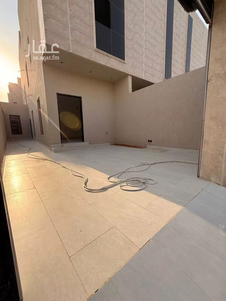 دور للبيع في شارع الشهاب المرحومي, حي عكاظ, مدينة الرياض, منطقة الرياض صورة 3