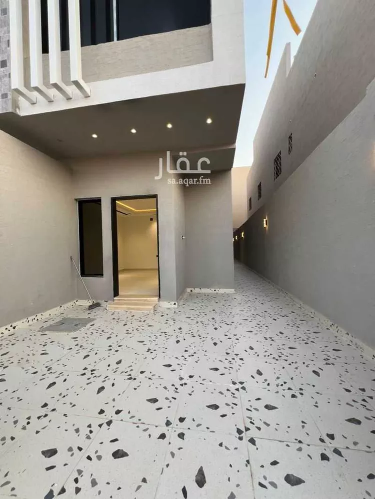 فيلا للبيع في شارع أبي عمر الجرمي, حي بدر, مدينة الرياض, منطقة الرياض 7
