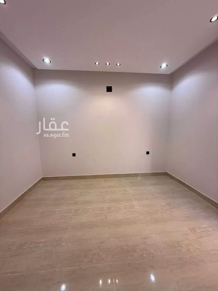دور للبيع في شارع ابن صديق, حي طيبة, مدينة الرياض, منطقة الرياض 7