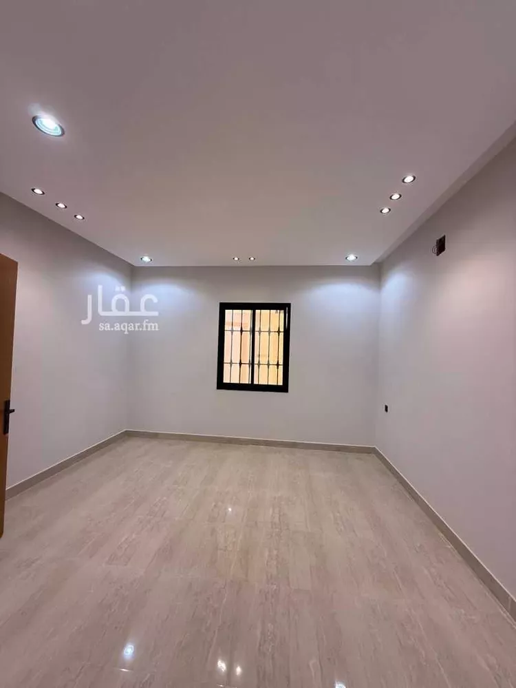 دور للبيع في شارع ابن صديق, حي طيبة, مدينة الرياض, منطقة الرياض 13