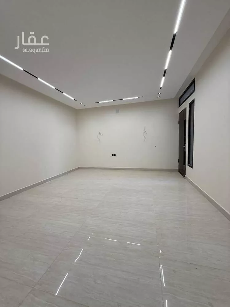 Floor for Sale in Riyadh Taiba 8