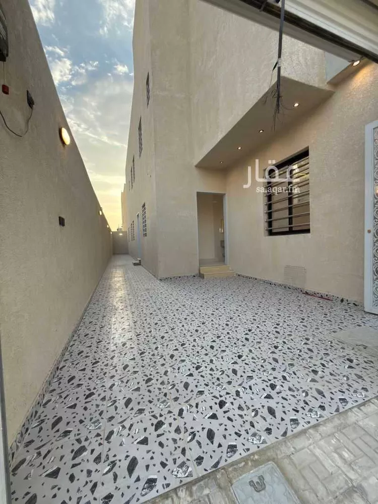 دور للبيع في شارع شعب بران, حي طيبة, مدينة الرياض, منطقة الرياض صورة 3
